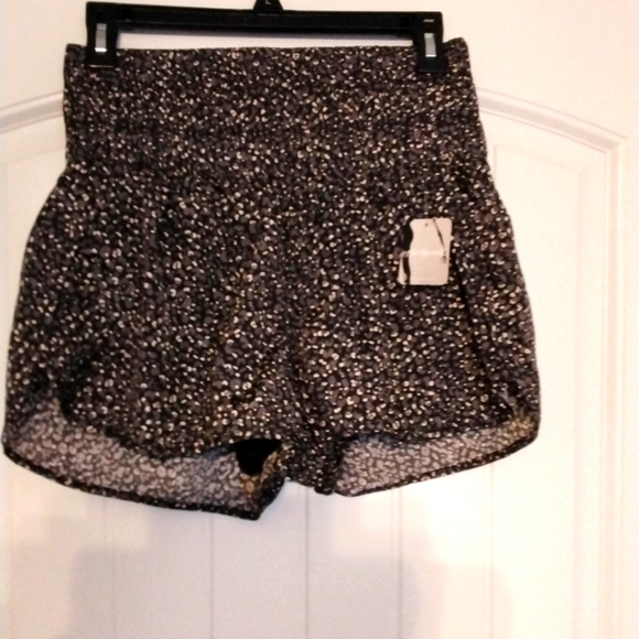 Free People Pants - NWT Free People Movement Lined Shorts Size M